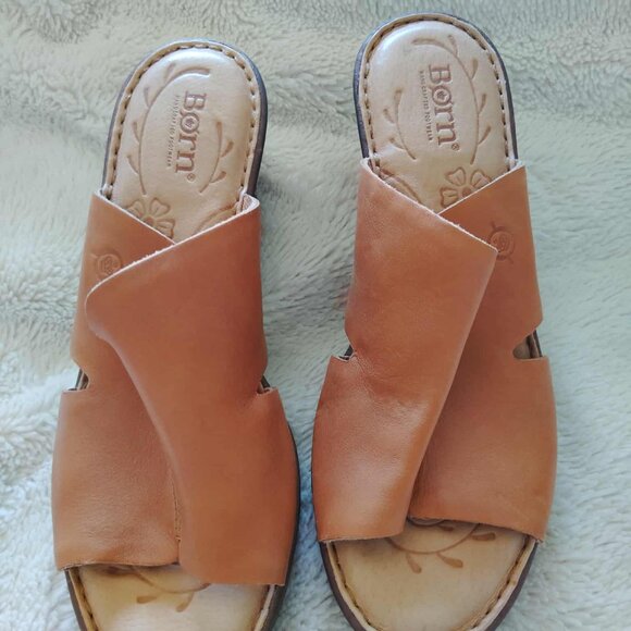 Born Hand Crafted Footwear, Size 8M, Tan, Used, Wedges Sandals - Picture 2 of 6